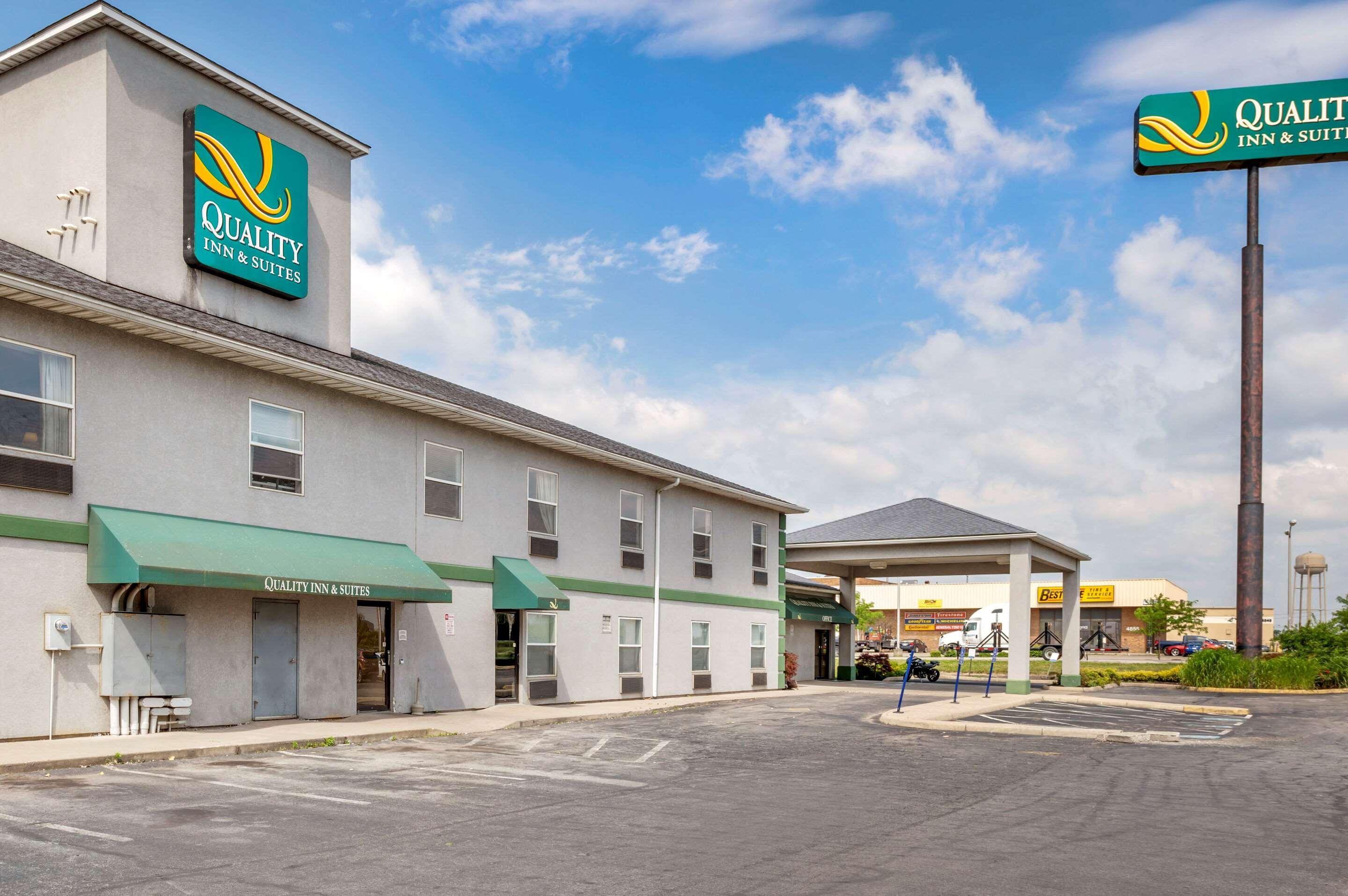 Quality Inn & Suites South-Obetz Exterior photo